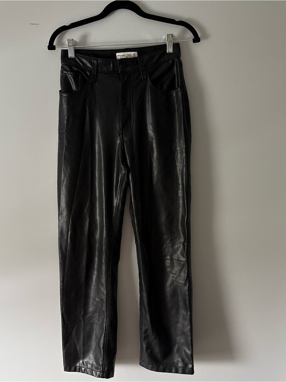 Abercrombie & Fitch Black Faux Leather 90s High-Rise Straight Pants 2 Short